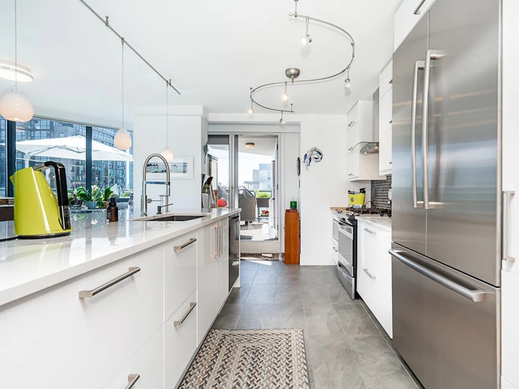 2003-1415 West Georgia Street, Vancouver, BC, V6G 3C8 - 9