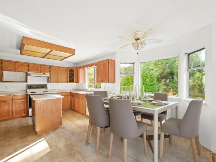 935 165 Street, Surrey, BC, V4A 9A3 - 16