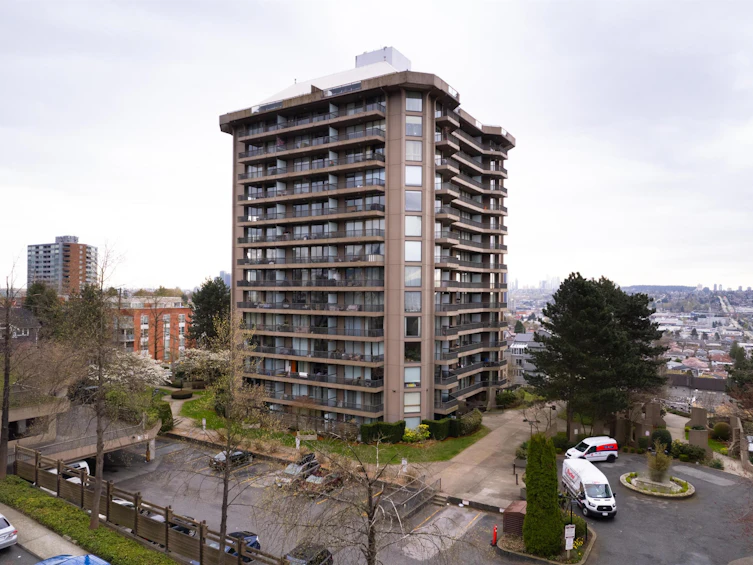 807-3760 Albert Street, Burnaby, BC, V5C 5Y8