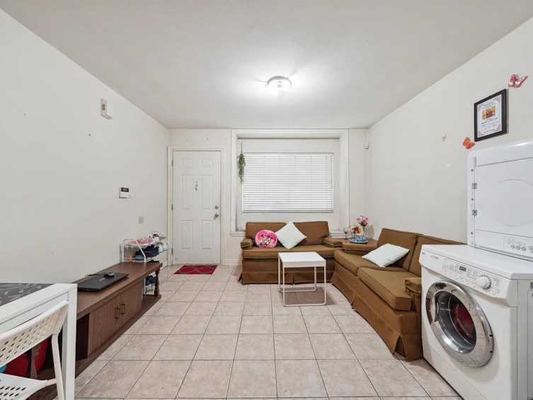 3234 Clive Avenue, Vancouver, BC, V5R 4V2 - 23