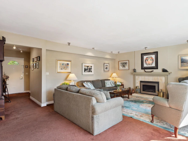 919 Fairmont Road, North Vancouver, BC, V7R 2W5 - 4