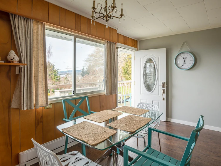 4808 Whitaker Road, Sechelt, BC, V7Z 0G3 - 4