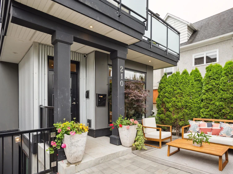 210 East 18th Street, North Vancouver, BC, V7L 2X6 - 34