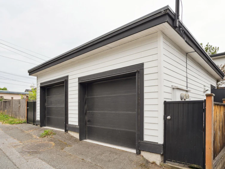 210 East 18th Street, North Vancouver, BC, V7L 2X6 - 36