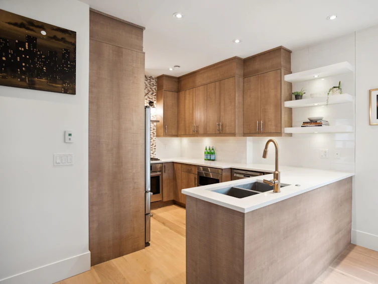210 East 18th Street, North Vancouver, BC, V7L 2X6 - 9
