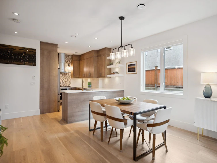 210 East 18th Street, North Vancouver, BC, V7L 2X6 - 11