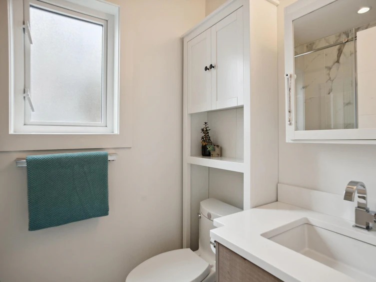 210 East 18th Street, North Vancouver, BC, V7L 2X6 - 23