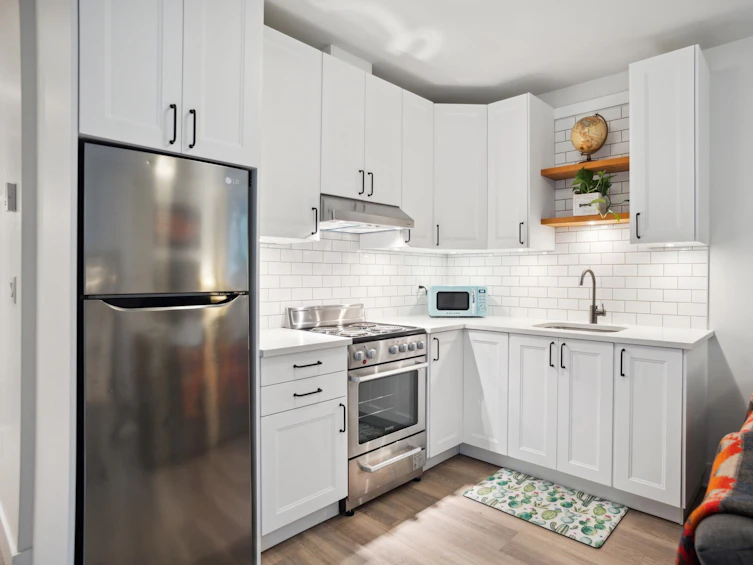 210 East 18th Street, North Vancouver, BC, V7L 2X6 - 26