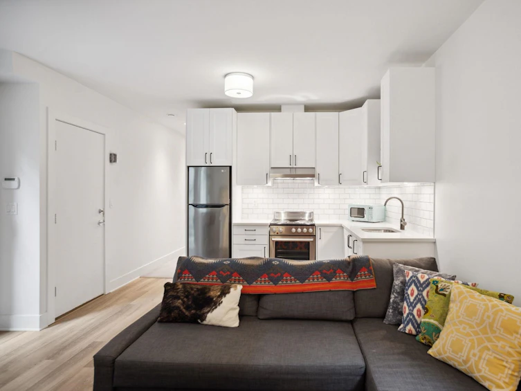 210 East 18th Street, North Vancouver, BC, V7L 2X6 - 27
