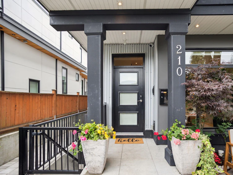 210 East 18th Street, North Vancouver, BC, V7L 2X6 - 33
