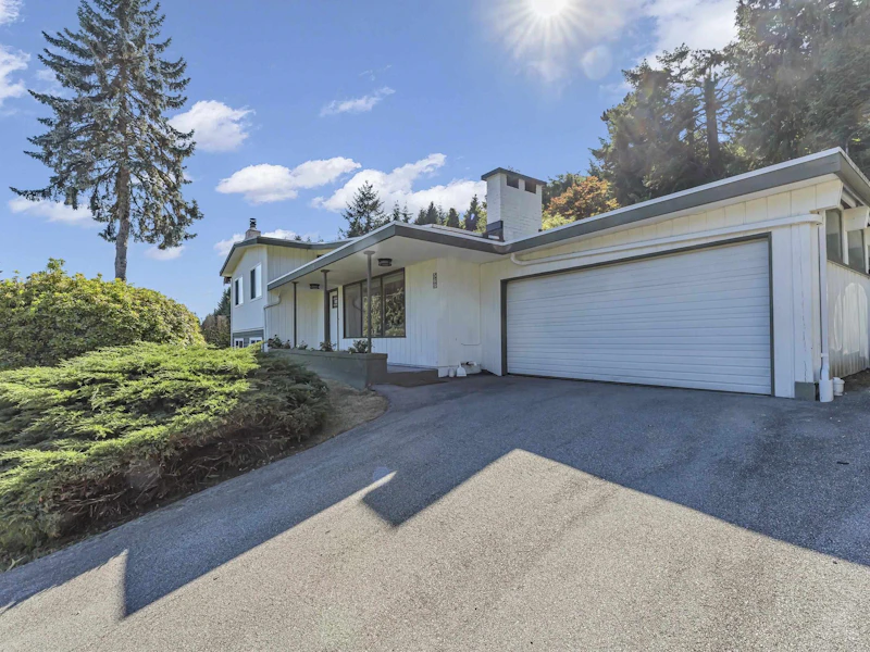 569 St. Giles Road, West Vancouver BC V7S 1L7