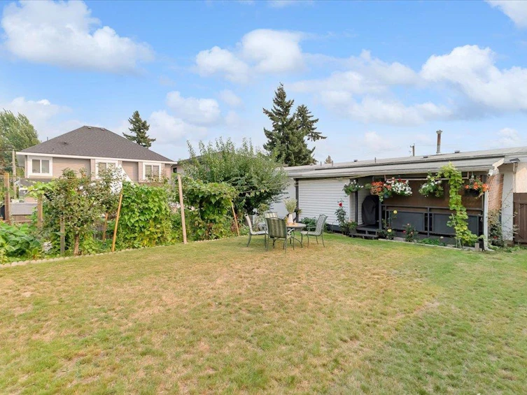 32395 Marshall Road, Abbotsford, BC, V2T 1A6 - 26