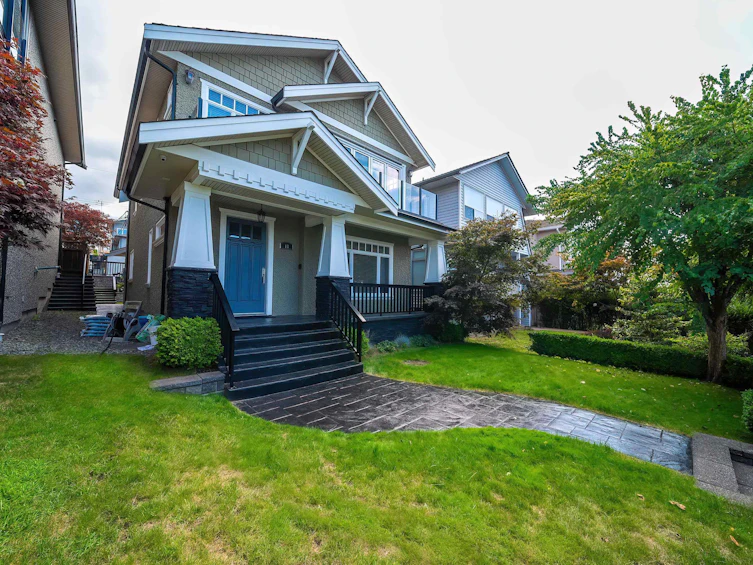 18 Hythe Avenue, Burnaby, BC, V5B 3H7 - 2