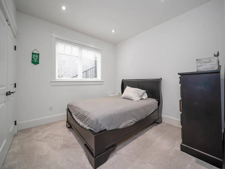 18 Hythe Avenue, Burnaby, BC, V5B 3H7 - 9