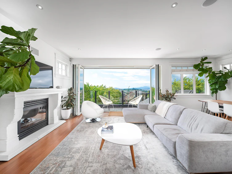 18 Hythe Avenue, Burnaby, BC, V5B 3H7 - 25