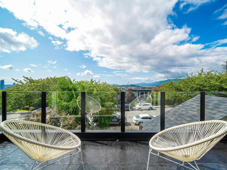 18 Hythe Avenue, Burnaby, BC, V5B 3H7 - 30