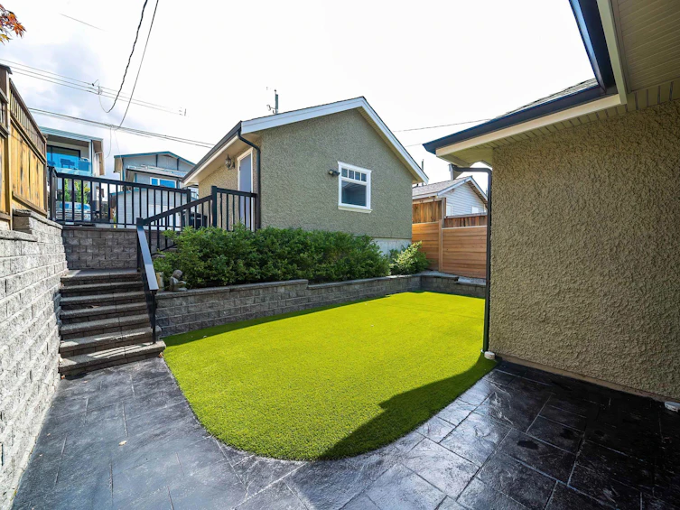 18 Hythe Avenue, Burnaby, BC, V5B 3H7 - 33