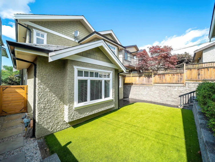 18 Hythe Avenue, Burnaby, BC, V5B 3H7 - 35
