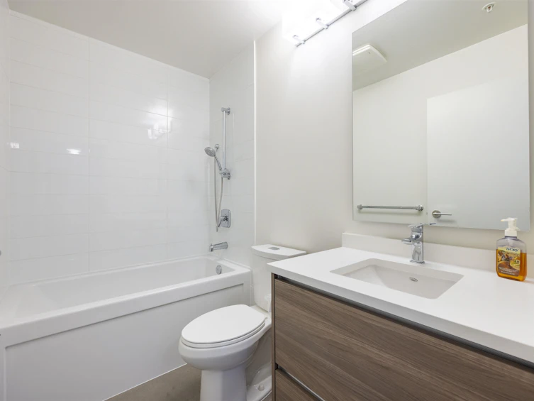 112-8850 University Crescent, Burnaby, BC, V5A 0C8 - 20