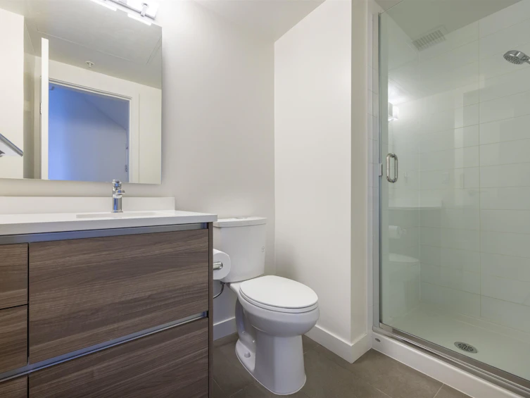112-8850 University Crescent, Burnaby, BC, V5A 0C8 - 18