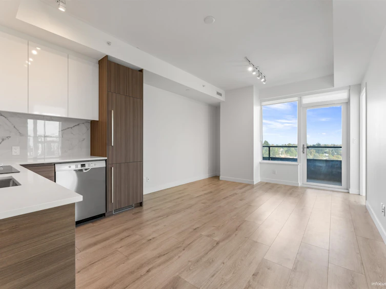 1703-10626 City Parkway, Surrey, BC, V3T 0S3 - 4