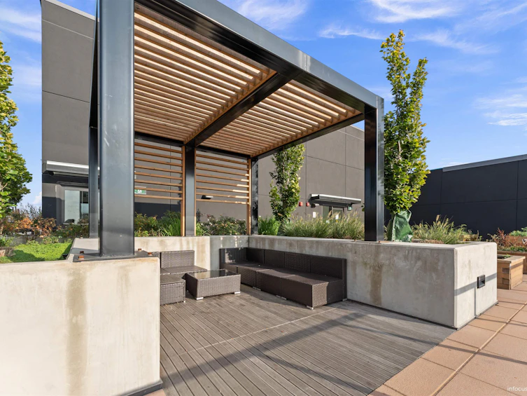 1703-10626 City Parkway, Surrey, BC, V3T 0S3 - 14
