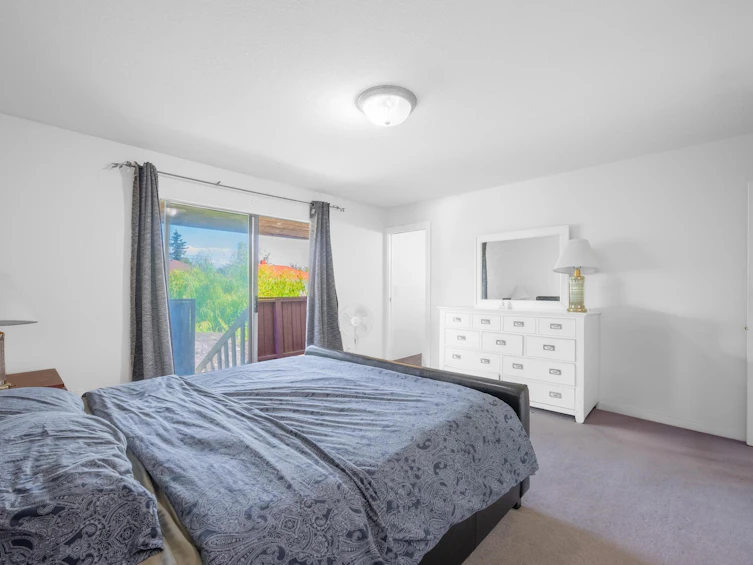 15097 95 Avenue, Surrey, BC, V3V 5W1 - 9