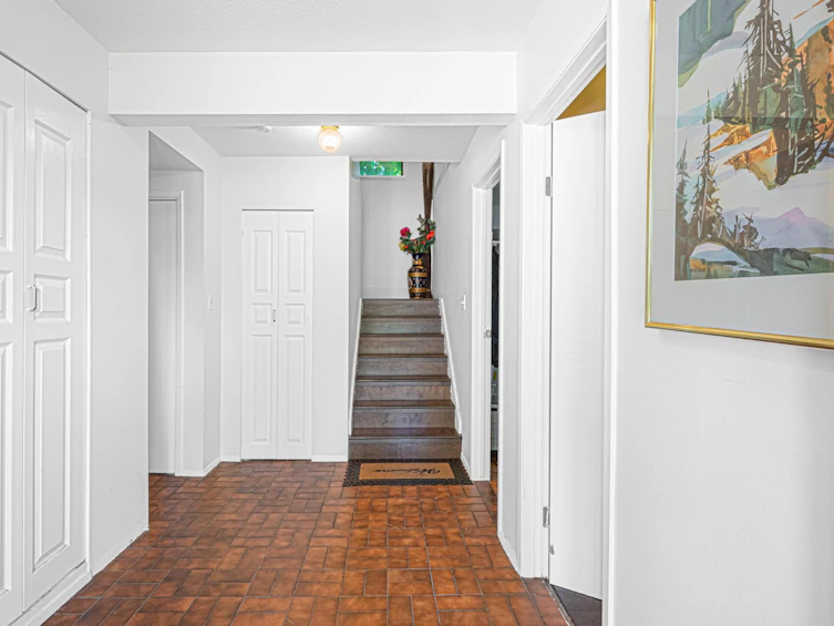15097 95 Avenue, Surrey, BC, V3V 5W1 - 24