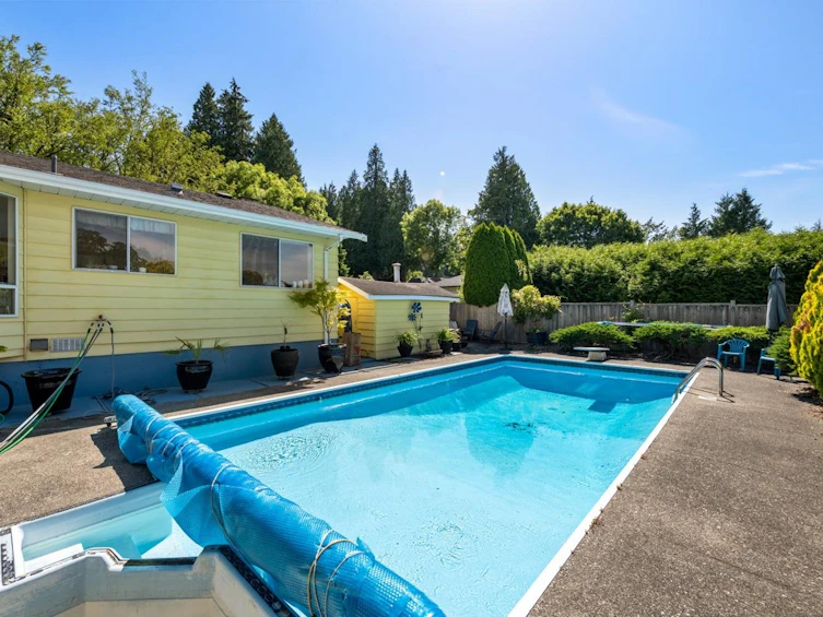16881 31 Avenue, Surrey, BC, V3S 0A6 - 16