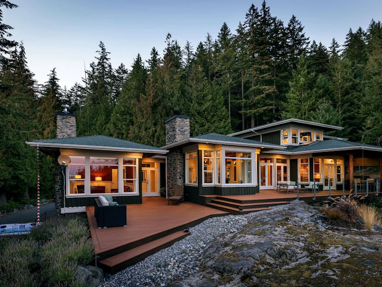 361 Forest Ridge Road, Bowen Island, BC, V0N 1G2