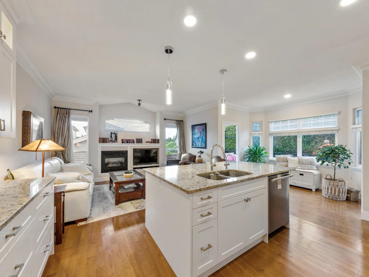 15752 23b Avenue, Surrey, BC, V4A 9Y4 - 9