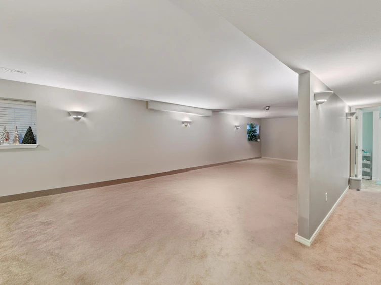 15752 23b Avenue, Surrey, BC, V4A 9Y4 - 22