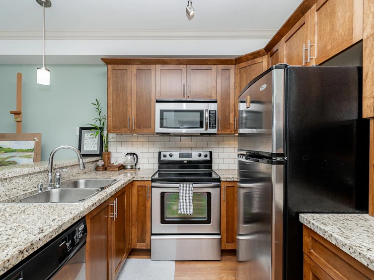 403-8168 120a Street, Surrey, BC, V3W 3P3 - 7