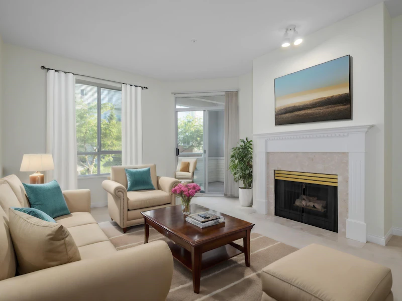 303 - 360 E 36th Avenue, Vancouver BC V5W 4B9