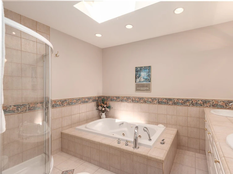 5807 Olympic Street, Vancouver, BC, V6N 1Z7 - 26