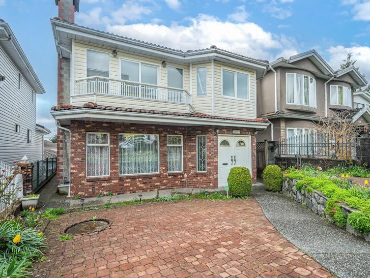 3240 Clive Avenue, Vancouver, BC, V5R 4V2