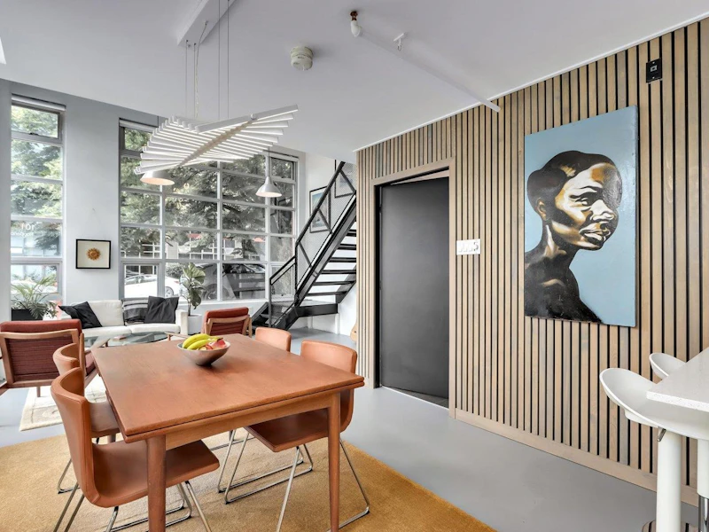 101 - 272 E 4th Avenue, Vancouver BC V5T 4S2