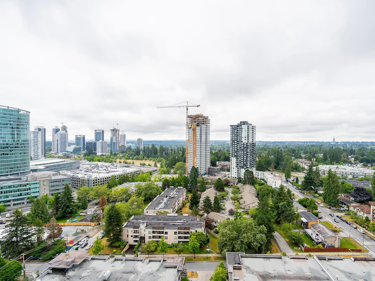 2609-13325 102a, Surrey, BC, V3T 0J5 - 2