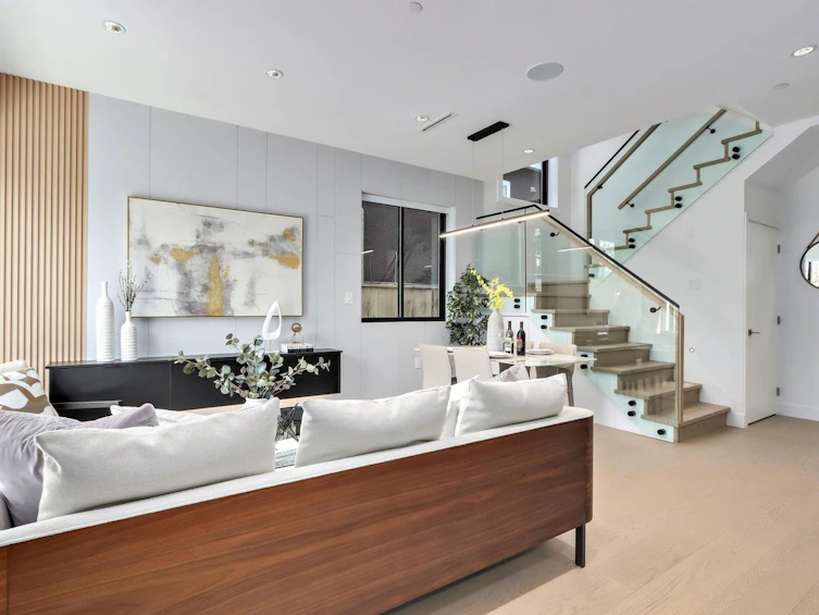 1-1019 E 39th Avenue, Vancouver, BC, V5W 1K9 - 3