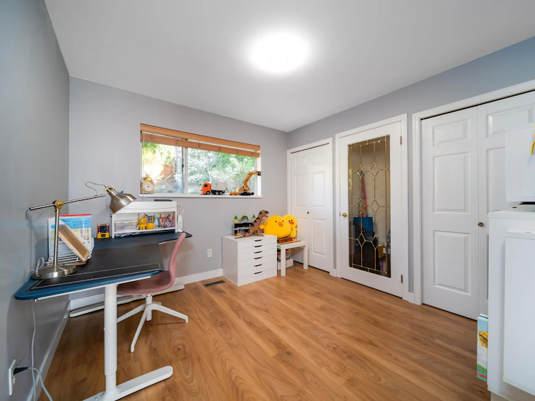 7607 Arvin Court, Burnaby, BC, V5A 4N1 - 20