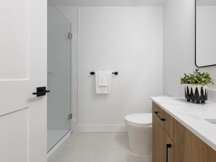 1365 East 24th Avenue, Vancouver, BC, V5V 2B6 - 16