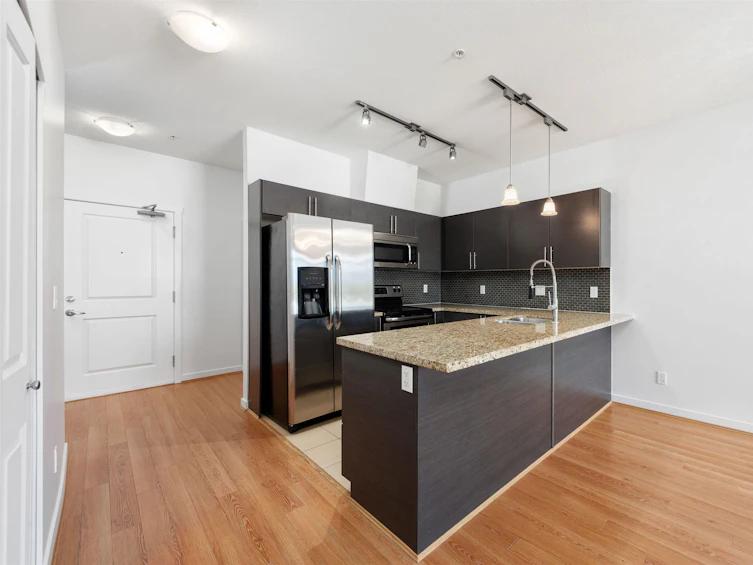 327-2239 Kingsway, Vancouver, BC, V5N 0E5 - 4