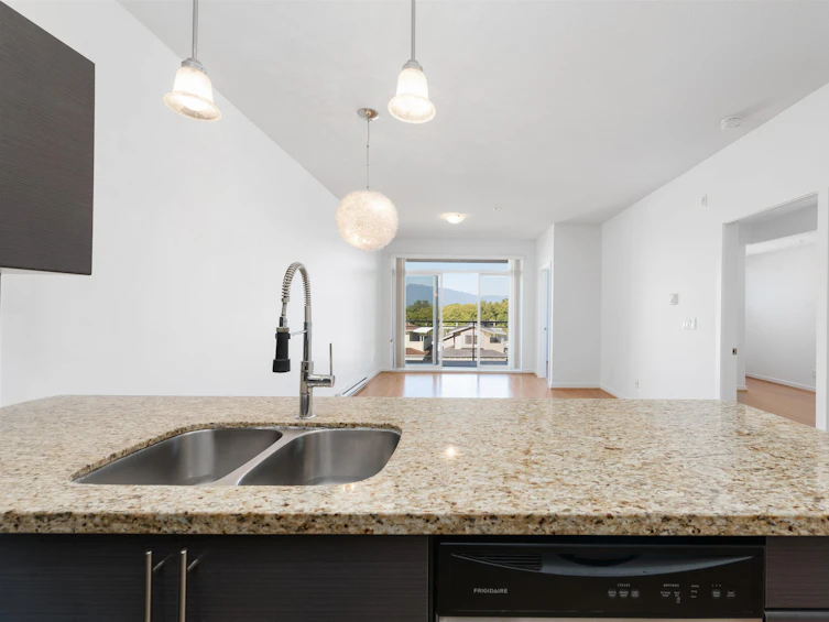 327-2239 Kingsway, Vancouver, BC, V5N 0E5 - 6