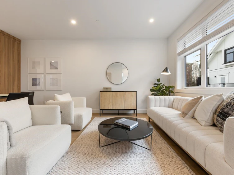 1369 E 24th Avenue, Vancouver, BC, V5V 2B6 - 2