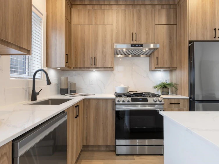 1373 E 24th Avenue, Vancouver, BC, V5V 2B6 - 7
