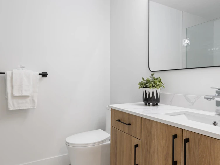 1373 E 24th Avenue, Vancouver, BC, V5V 2B6 - 18