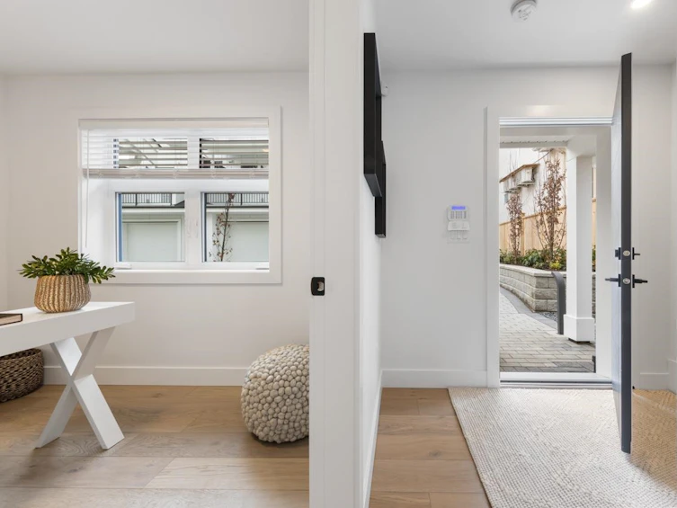 1373 E 24th Avenue, Vancouver, BC, V5V 2B6 - 22