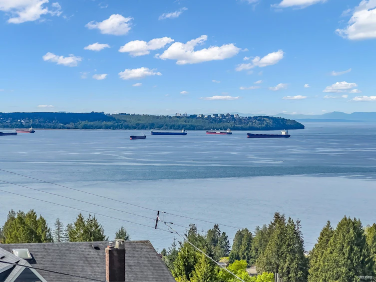 2623 Ottawa Avenue, West Vancouver, BC, V7V 2T6 - 33