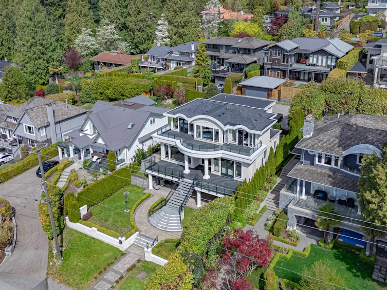 2623 Ottawa Avenue, West Vancouver, BC, V7V 2T6 - 35