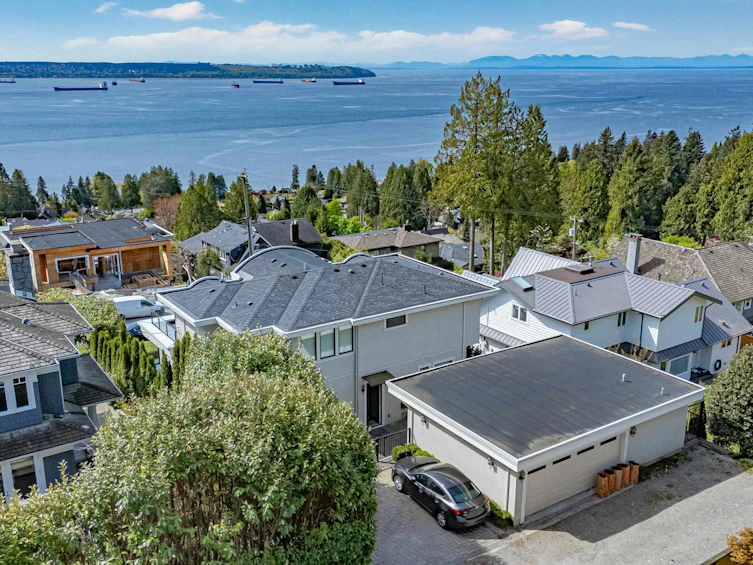 2623 Ottawa Avenue, West Vancouver, BC, V7V 2T6 - 37